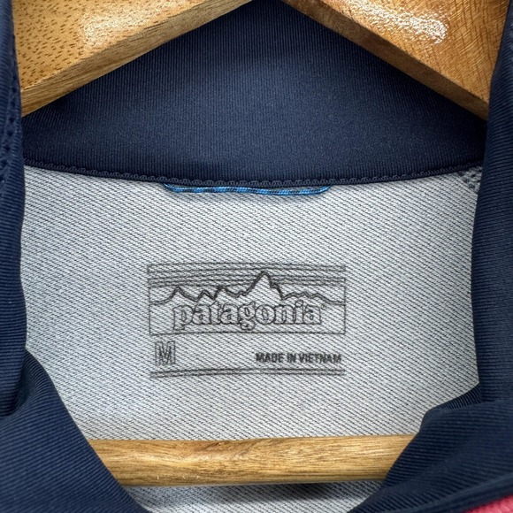 Patagonia Gray and Pink Quarter-Zip Sweatshirt - Picture 3 of 8
